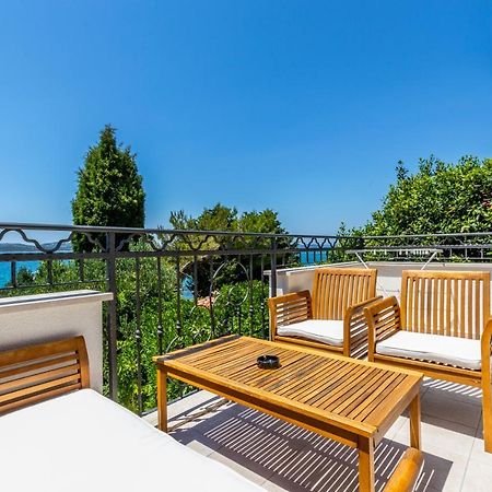 Apartments La Mirage Пироваць Екстер'єр фото
