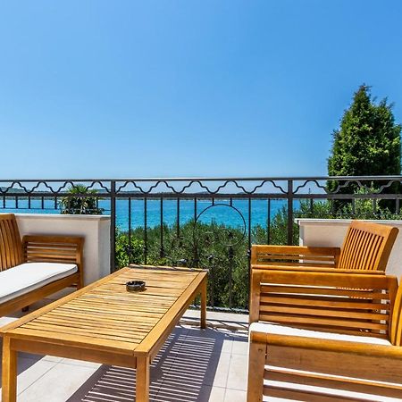 Apartments La Mirage Пироваць Екстер'єр фото