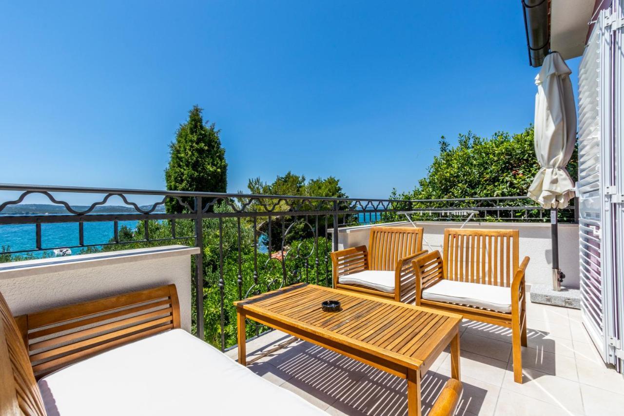 Apartments La Mirage Пироваць Екстер'єр фото