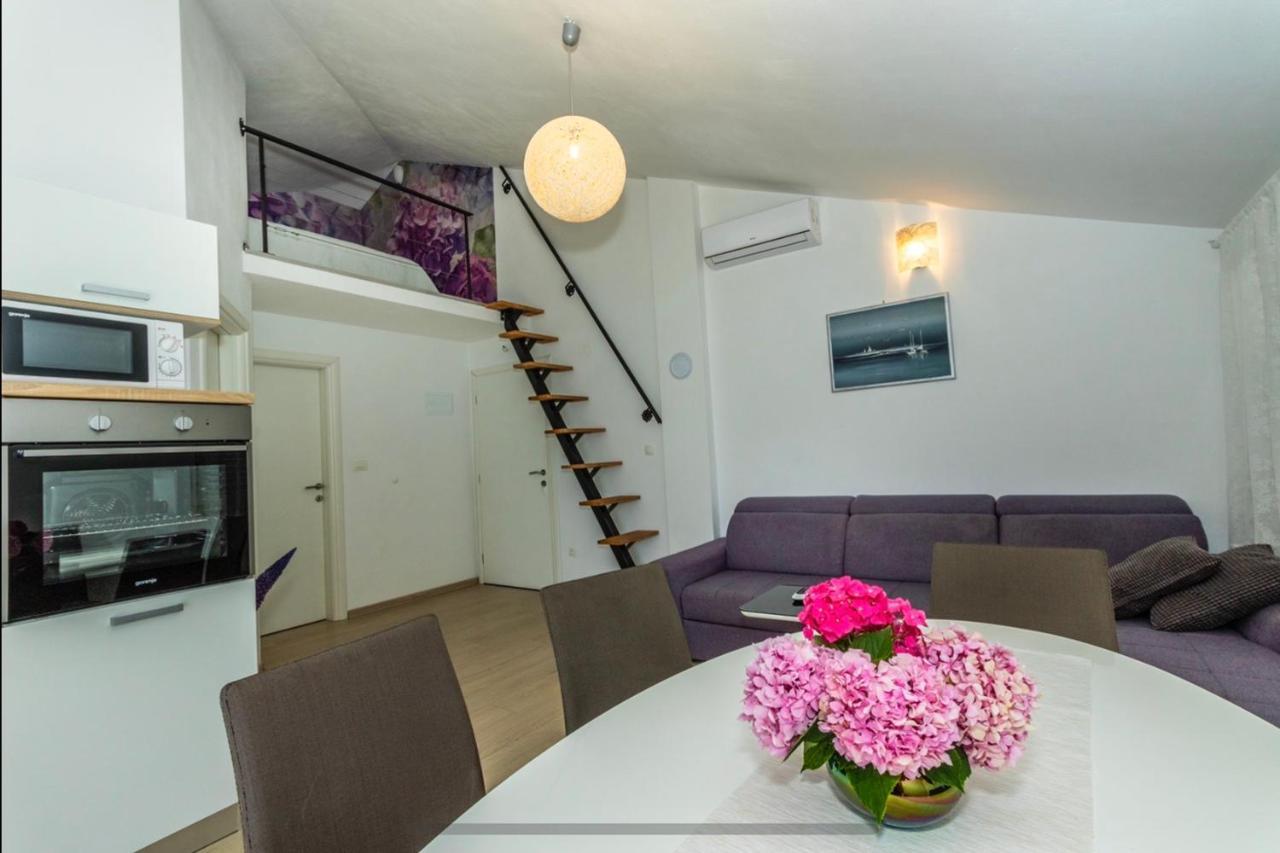 Apartments La Mirage Пироваць Екстер'єр фото
