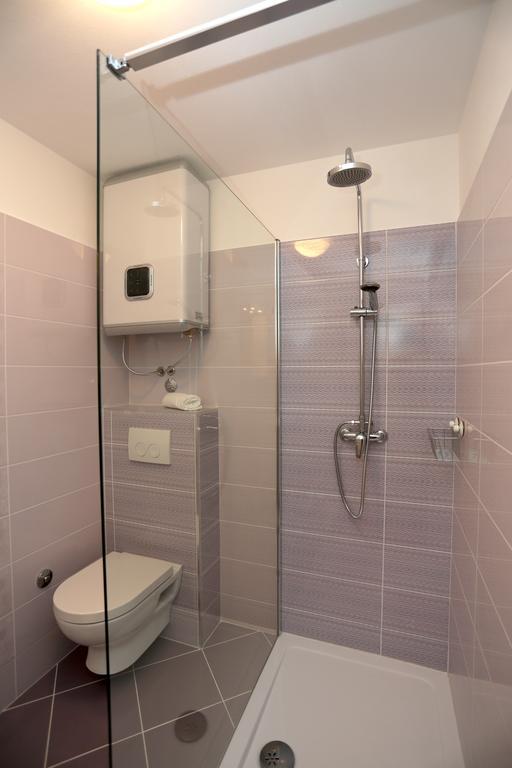 Apartments La Mirage Пироваць Екстер'єр фото